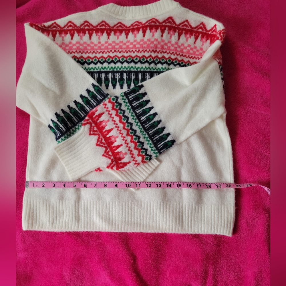 NWT GAP sweater - Picture 4 of 4